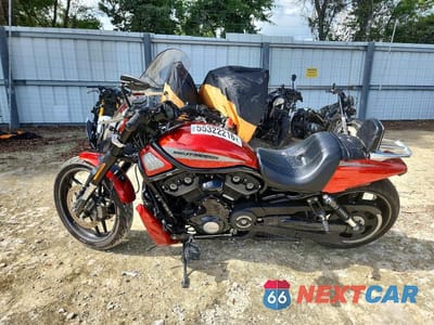 Trzecie zdjęcie samochodu z tyłu: 2014 HARLEY-DAVIDSON VRSCDX NIGHT ROD SPECIAL VIN:1HD1HHH13EC804659 - miniatura