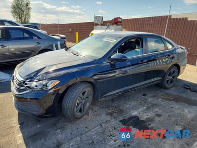 2024 VOLKSWAGEN JETTA SE 3VW7M7BU0RM071945 - główne zdjęcie licytacji z USA - miniatura