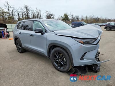 Czwarte zdjęcie samochodu z boku: 2026 TOYOTA GRAND HIGHLANDER HYBRID NIGHTSHADE VIN:5TDACAB56TS096115 - miniatura