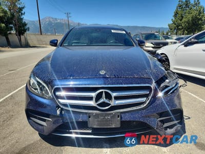 Piąte zdjęcie samochodu w środku: 2020 MERCEDES-BENZ E 350 VIN:WDDZF8DB2LA711817 - miniatura