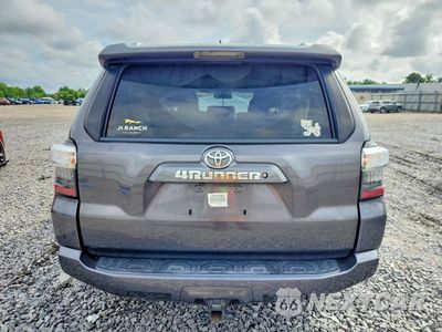 Zdjęcie 6 z 13 samochodu: 2015 TOYOTA 4RUNNER SR5 VIN:JTEZU5JR9F5100644 - miniatura