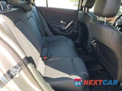 Zdjęcie 10 z 13 samochodu: 2022 MERCEDES-BENZ A 220 VIN:W1K3G4EB7NJ363557 - miniatura