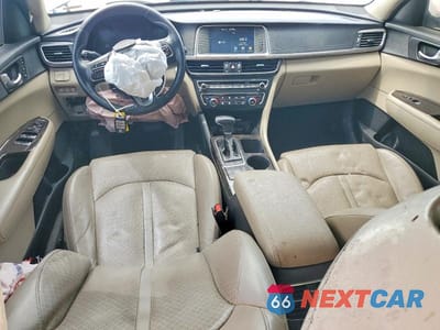 Zdjęcie 8 z 13 samochodu: 2017 KIA OPTIMA EX VIN:5XXGU4L31HG173827 - miniatura
