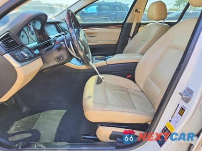 Zdjęcie 7 z 12 samochodu: 2016 BMW 528 XI VIN:WBA5A7C57GG145277 - miniatura