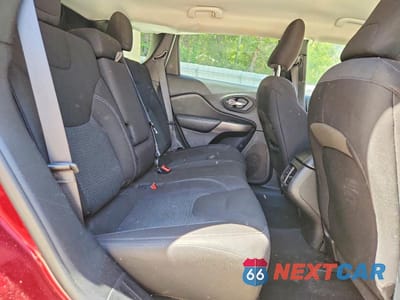 Zdjęcie 11 z 13 samochodu: 2021 JEEP CHEROKEE LATITUDE VIN:1C4PJLCBXMD155812 - miniatura