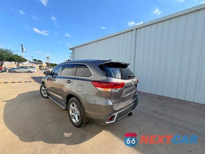 Trzecie zdjęcie samochodu z tyłu: 2017 TOYOTA HIGHLANDER LIMITED VIN:5TDYZRFH6HS230158 - miniatura