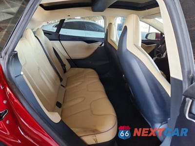 Zdjęcie 10 z 13 samochodu: 2013 TESLA MODEL S VIN:5YJSA1CP5DFP20082 - miniatura