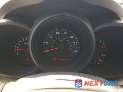 Zdjęcie 9 z 12 samochodu: 2010 KIA SOUL + VIN:KNDJT2A20A7094784 - miniatura
