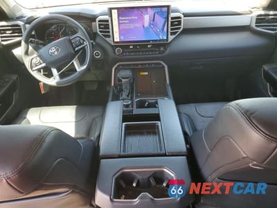 Zdjęcie 8 z 12 samochodu: 2022 TOYOTA TUNDRA CREWMAX LIMITED VIN:5TFJA5DB3NX038461 - miniatura