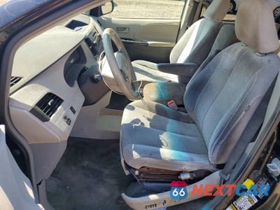 Zdjęcie 7 z 13 samochodu: 2011 TOYOTA SIENNA LE VIN:5TDKK3DC7BS150387 - miniatura