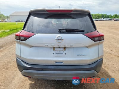Zdjęcie 6 z 13 samochodu: 2021 NISSAN ROGUE SV VIN:5N1AT3BBXMC729926 - miniatura