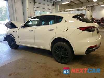 Drugie zdjęcie samochodu z przodu: 2022 MASERATI LEVANTE MODENA VIN:ZN661YUM6NX402749 - miniatura