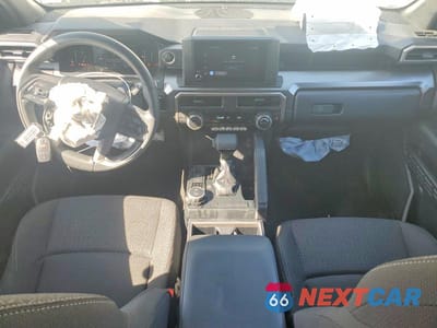 Zdjęcie 8 z 12 samochodu: 2025 TOYOTA 4RUNNER SR5 VIN:JTEVA5BR1S5039144 - miniatura