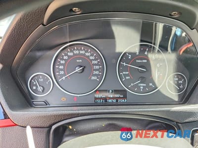 Zdjęcie 9 z 12 samochodu: 2016 BMW 320 XI VIN:WBA8A3C56GK552123 - miniatura