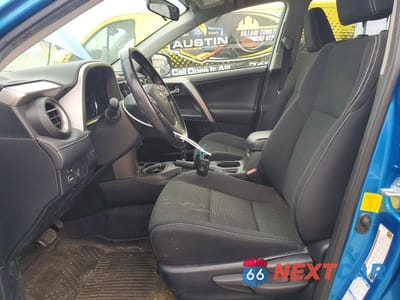 Zdjęcie 7 z 13 samochodu: 2016 TOYOTA RAV4 HV XLE VIN:JTMRJREV1GD042032 - miniatura