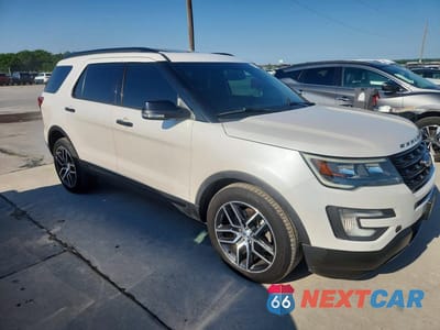 Czwarte zdjęcie samochodu z boku: 2016 FORD EXPLORER SPORT VIN:1FM5K8GT5GGA76311 - miniatura