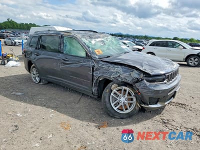 Czwarte zdjęcie samochodu z boku: 2022 JEEP GRAND CHEROKEE L LAREDO VIN:1C4RJKAGXN8552951 - miniatura