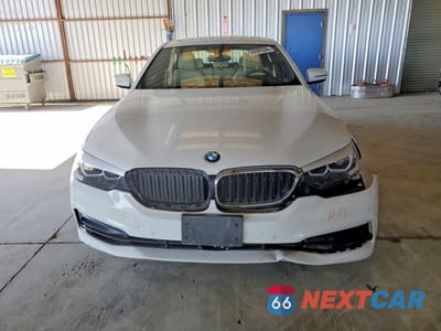 Piąte zdjęcie samochodu w środku: 2020 BMW 530E VIN:WBAJA9C02LCD50458 - miniatura