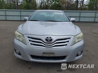 Piąte zdjęcie samochodu w środku: 2011 TOYOTA CAMRY XLE VIN:4T1BF3EK3BU209792 - miniatura