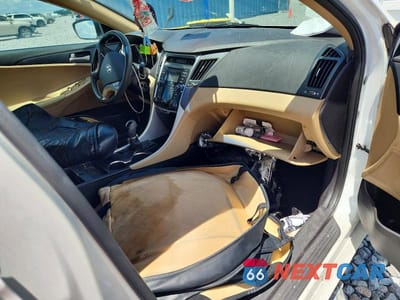Zdjęcie 8 z 12 samochodu: 2012 HYUNDAI SONATA GLS VIN:5NPEB4AC1CH370977 - miniatura
