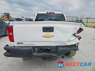 Zdjęcie 6 z 13 samochodu: 2018 CHEVROLET SILVERADO K1500 VIN:3GCUKNEC7JG543855 - miniatura
