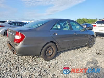 Trzecie zdjęcie samochodu z tyłu: 2003 TOYOTA CAMRY LE VIN:4T1BE32K33U697652 - miniatura