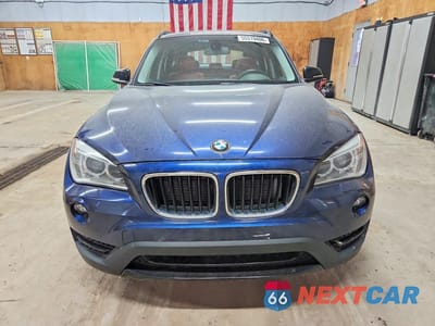 Piąte zdjęcie samochodu w środku: 2014 BMW X1 XDRIVE28I VIN:WBAVL1C50EVY20418 - miniatura