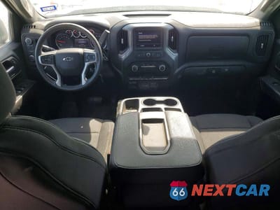 Zdjęcie 8 z 12 samochodu: 2021 CHEVROLET SILVERADO K1500 TRAIL BOSS CUSTOM VIN:1GCPYCEF8MZ277311 - miniatura