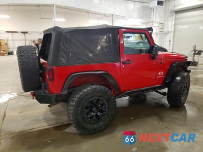 Trzecie zdjęcie samochodu z tyłu: 2008 JEEP WRANGLER VIN:1J4FA24138L516329 - miniatura