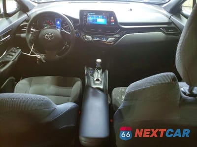 Zdjęcie 8 z 13 samochodu: 2018 TOYOTA C-HR XLE PREMIUM VIN:NMTKHMBX8JR008444 - miniatura