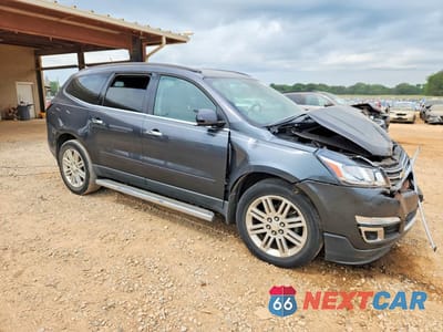 Czwarte zdjęcie samochodu z boku: 2013 CHEVROLET TRAVERSE LT VIN:1GNKRGKD4DJ176287 - miniatura