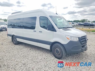 Czwarte zdjęcie samochodu z boku: 2026 MERCEDES-BENZ SPRINTER 2500 VIN:W1Z4KGHY6TT608114 - miniatura