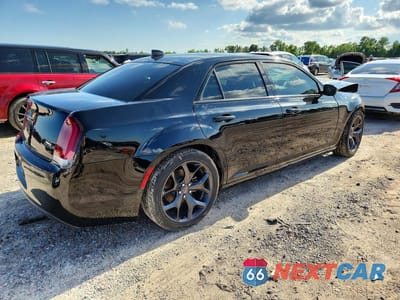 Trzecie zdjęcie samochodu z tyłu: 2021 CHRYSLER 300 TOURING VIN:2C3CCAAG9MH563124 - miniatura