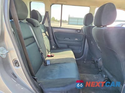 Zdjęcie 11 z 13 samochodu: 2006 TOYOTA SCION XB VIN:JTLKT324464119158 - miniatura