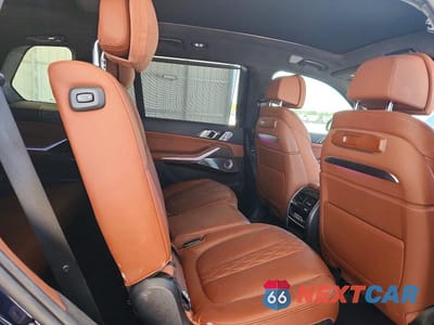 Zdjęcie 11 z 13 samochodu: 2024 BMW X7 M60I VIN:5UX33EM03R9U74947 - miniatura