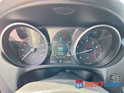 Zdjęcie 9 z 12 samochodu: 2017 JAGUAR F-PACE PREMIUM VIN:SADCJ2BV7HA053514 - miniatura