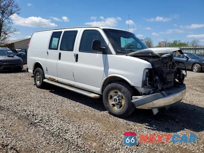 Czwarte zdjęcie samochodu z boku: 2015 GMC SAVANA 2500 CARGO DELIVERY VAN VIN:1GTW7FCFXF1902571 - miniatura