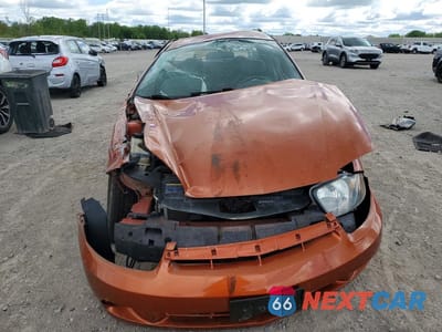 Piąte zdjęcie samochodu w środku: 2004 CHEVROLET CAVALIER VIN:1G1JC52F347346415 - miniatura