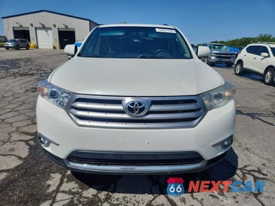 Piąte zdjęcie samochodu w środku: 2012 TOYOTA HIGHLANDER LIMITED VIN:5TDYK3EH3CS083163 - miniatura