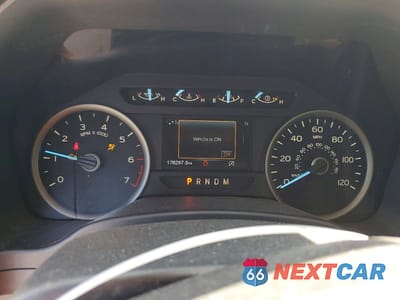 Zdjęcie 9 z 12 samochodu: 2018 FORD F150 VIN:1FTEW1EG3JKF49326 - miniatura