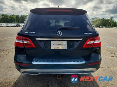 Zdjęcie 6 z 14 samochodu: 2015 MERCEDES-BENZ ML 250 BLUETEC VIN:4JGDA0EB8FA510202 - miniatura