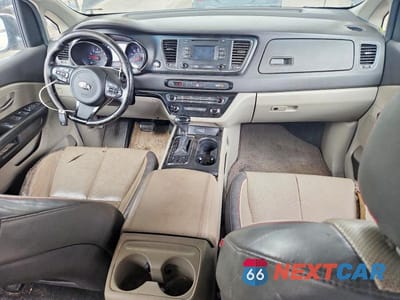Zdjęcie 8 z 13 samochodu: 2017 KIA SEDONA LX VIN:KNDMB5C19H6234367 - miniatura