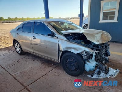 Czwarte zdjęcie samochodu z boku: 2007 TOYOTA CAMRY LE VIN:4T1BE46K07U726207 - miniatura
