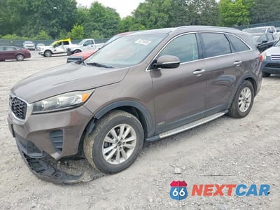 2019 KIA SORENTO LX 5XYPGDA33KG436607 - główne zdjęcie licytacji z USA - miniatura