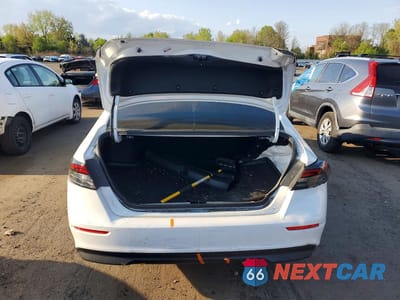 Zdjęcie 6 z 12 samochodu: 2023 HONDA ACCORD HYBRID SPORT VIN:1HGCY2F59PA046856 - miniatura