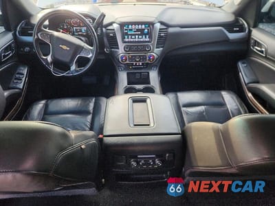 Zdjęcie 8 z 13 samochodu: 2018 CHEVROLET SUBURBAN K1500 LT VIN:1GNSKHKC3JR151993 - miniatura