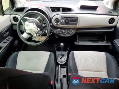 Zdjęcie 8 z 13 samochodu: 2012 TOYOTA YARIS 5-DOOR LE VIN:JTDKTUD33CD541956 - miniatura