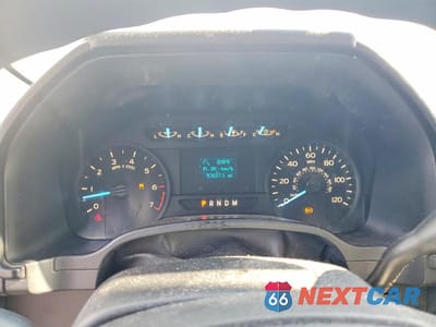 Zdjęcie 9 z 12 samochodu: 2019 FORD F-150 VIN:1FTMF1C5XKKD08300 - miniatura