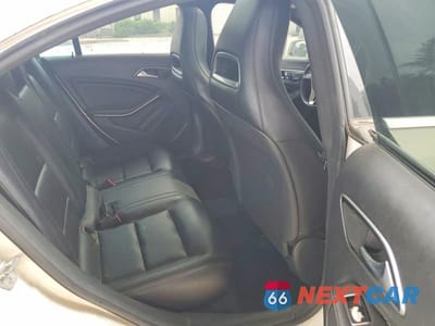 Zdjęcie 10 z 12 samochodu: 2014 MERCEDES-BENZ CLA 250 VIN:WDDSJ4EB8EN123391 - miniatura