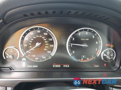 Zdjęcie 9 z 13 samochodu: 2016 BMW X5 XDRIVE35I VIN:5UXKR0C57G0S86153 - miniatura
